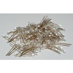 LED 3mm clear plastic  250mcd 100pcs.